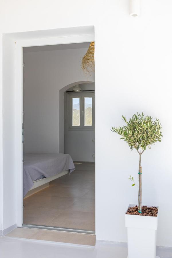 Studio 28 Maragkas Bagian luar foto