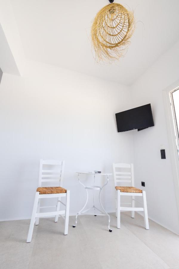 Studio 28 Maragkas Bagian luar foto